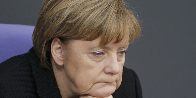 Merkel'den sürpriz telefon