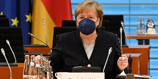 Merkel'den flaş açıklama: Bunu yapmamız gerekiyor