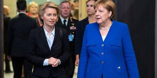 Merkel'den flaş Türkiye açıklaması