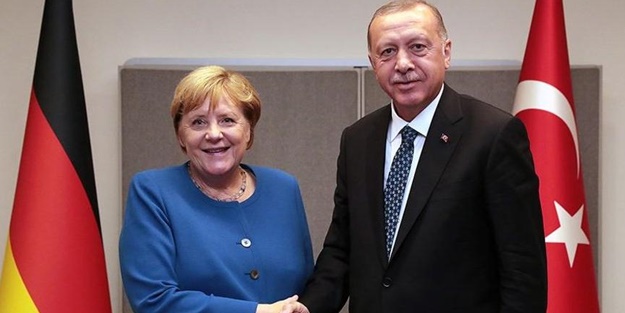 Merkel'den Türkiye açıklaması