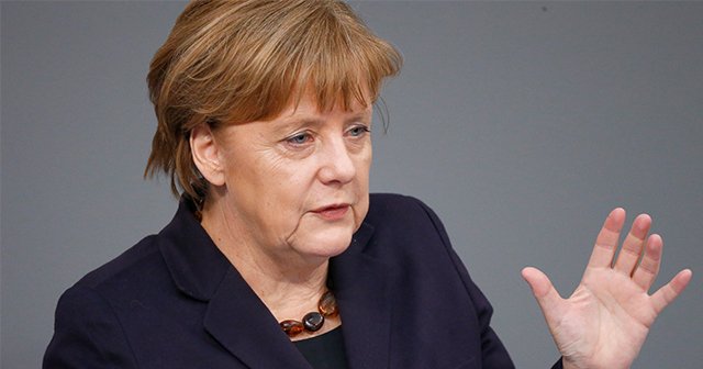 Merkel'den Türkiye itirafı