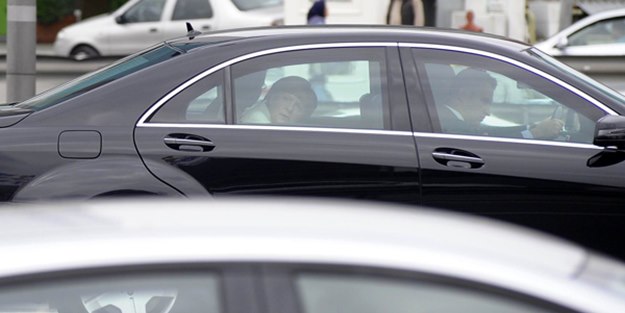 Merkel'e İstanbul'da kötü sürpriz!