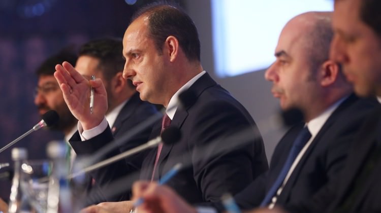 Merkez Bankası'ndaki ilk yılını imza ile kutlayacak