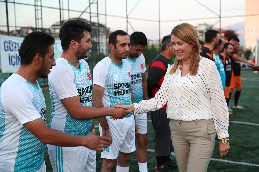 Merkezefendi Belediyesi ’birimler arası futbol turnuvası’ başladı 