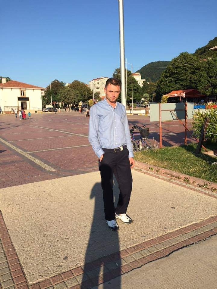 Mermer bloğundan kopan parçaların altında kalarak öldü 