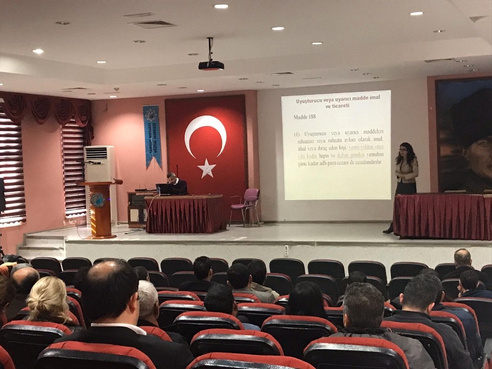Mersin Barosu’ndan madde bağımlılığı ile mücadele eğitimi 