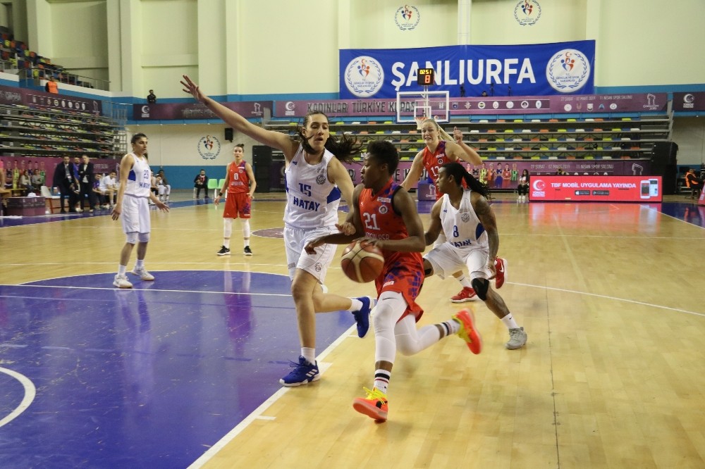 Mersin Büyükşehir Belediyespor final finalde 