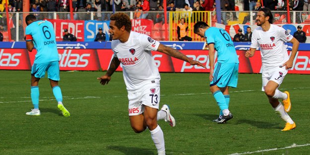 Mersin Kasımpaşa'ya gol oldu yağdı: 6-2!