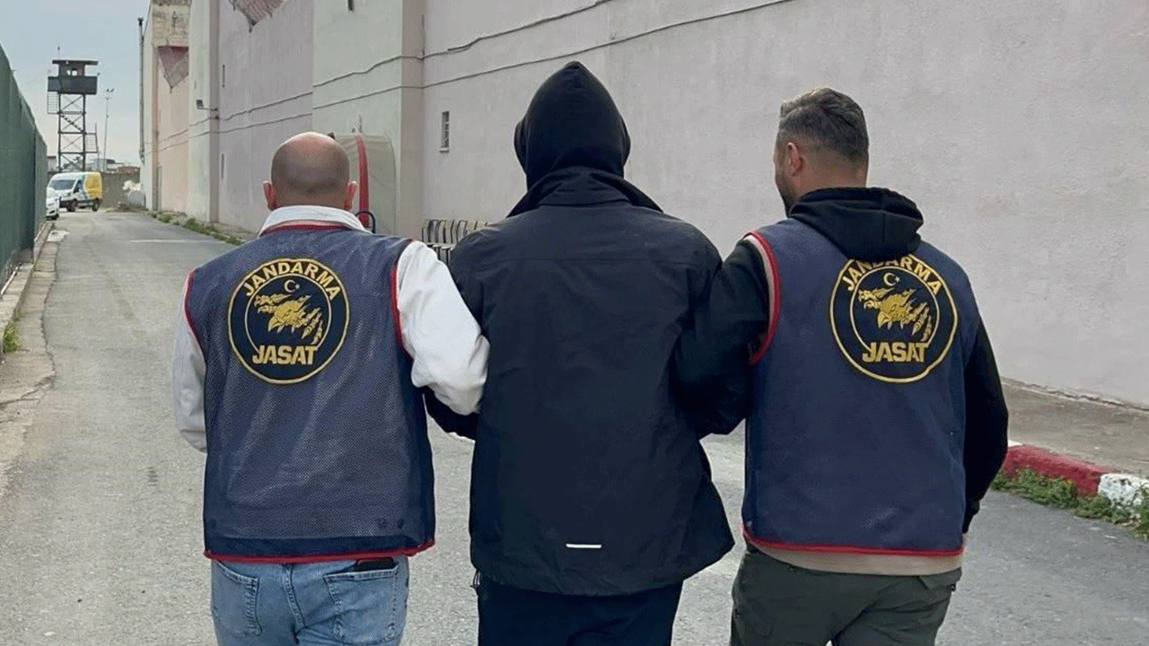Mersin'de 15 yıl hapis cezası olan firari yakalandı!