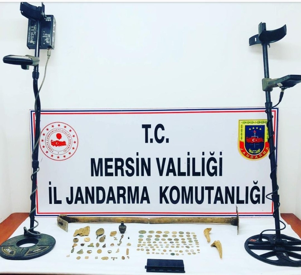 Mersin’de 2 şüpheli sit alanında define ararken yakalandı 