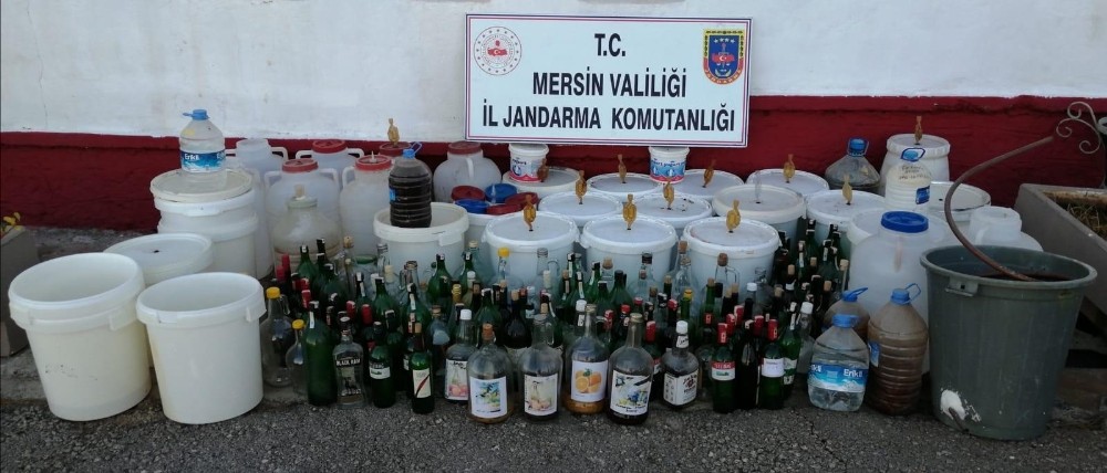 Mersin’de 465 litre sahte içki ele geçirildi 