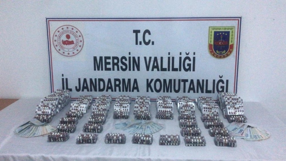 Mersin’de 5 bin adet uyuşturucu nitelikli hap ele geçirildi 