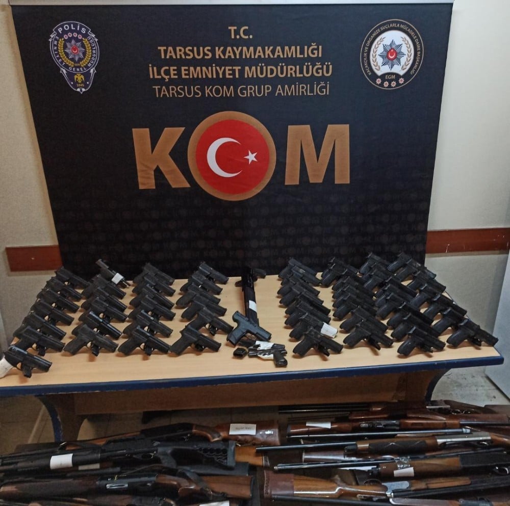 Mersin’de 57’si kuru sıkı, 92 silah ele geçirildi 