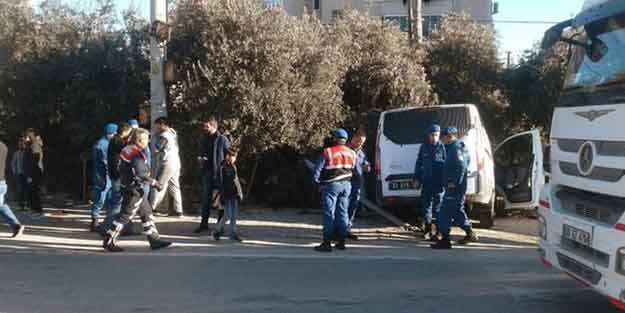 Mersin'de askeri araç kaza yaptı! Yaralılar var