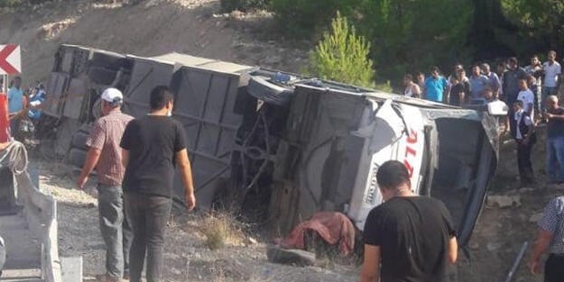 Askerleri taşıyan otobüs devrildi: 5 asker şehit