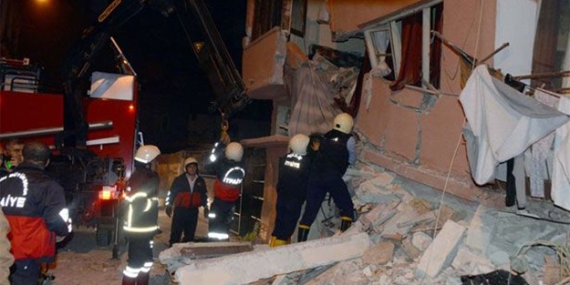 Bina çöktü, çok sayıda yaralı var