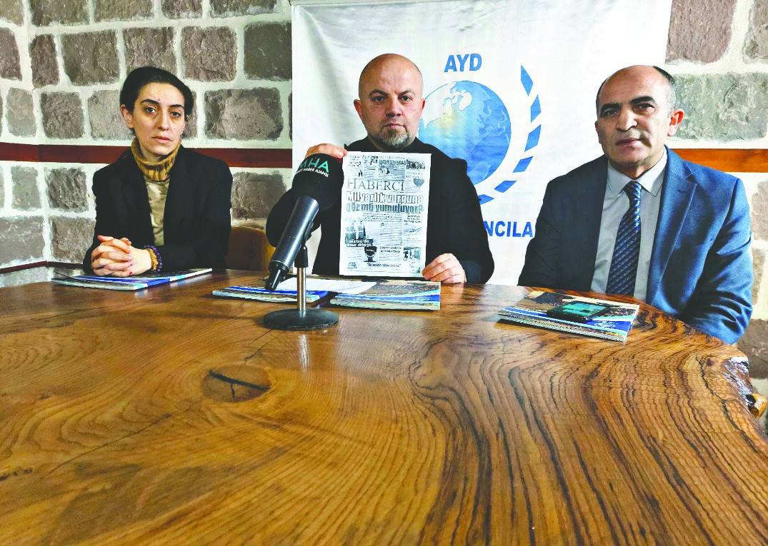 Mersin’de CHP’den yerel basına saldırı