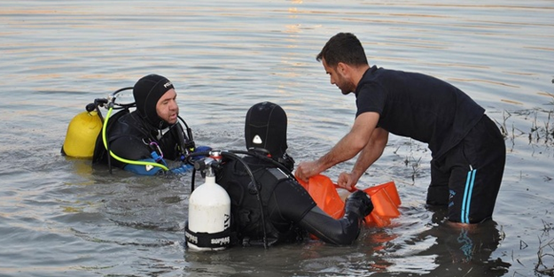 Mersin'de denize giren 2 çocuk boğuldu