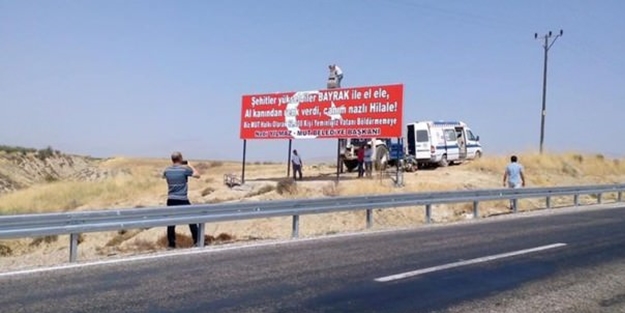 Mersin'de dikkat çeken tabela!