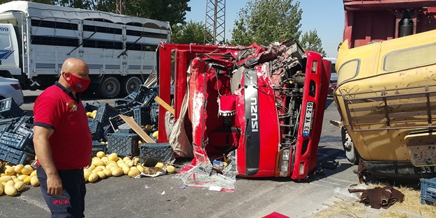 Mersin'de feci kaza: Yaralılar var