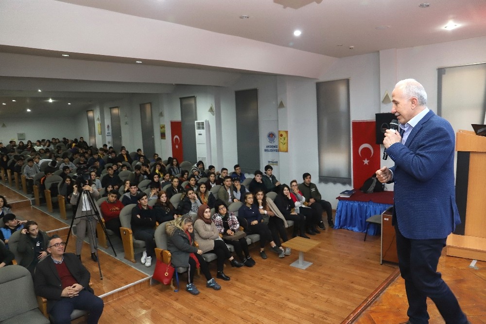 Mersin’de hayvan haklarıyla ilgili farkındalık semineri 