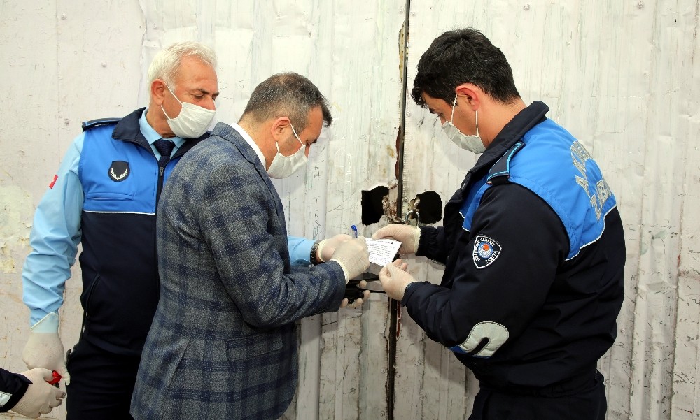 Mersin’de hurdacılar kapatılıyor 