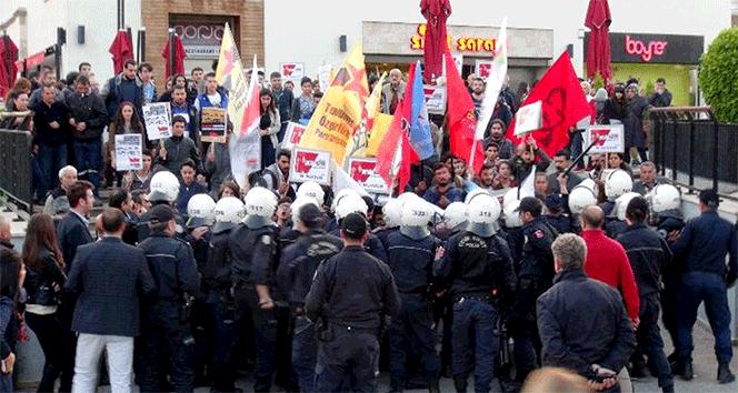 Mersin’de izinsiz yürüyüşe polis müdahalesi: 13 gözaltı