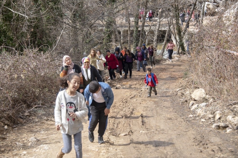 Mersin’de kadınlar doğa yürüyüşünde buluştu 
