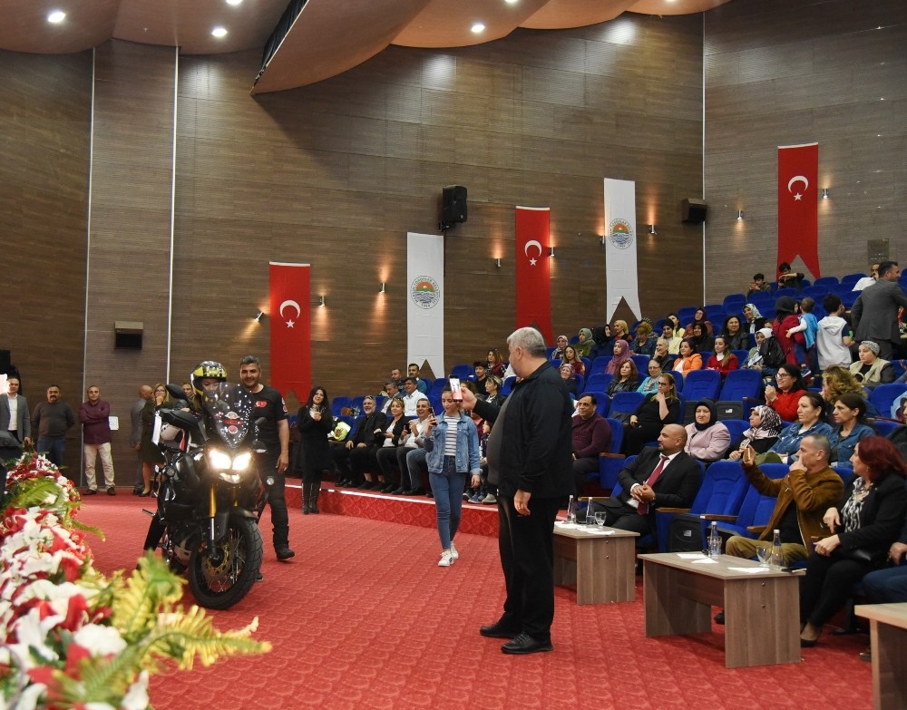 Mersin’de kadınlara ’başarıya giden yol’ anlatıldı 