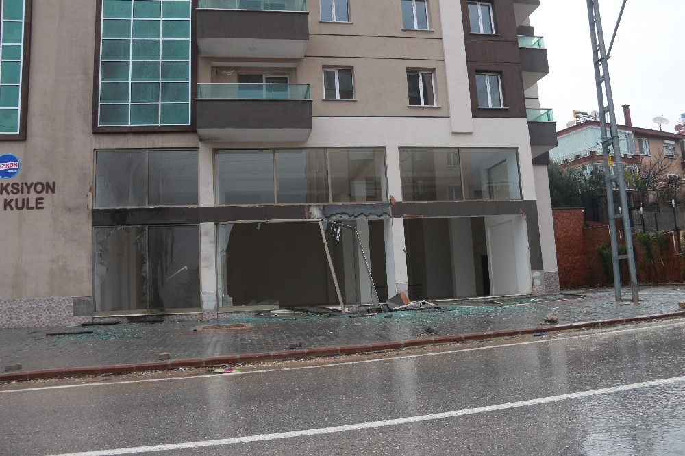 Mersin’de kalorifer kazanı patladı 