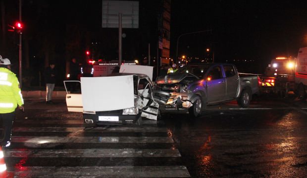 Mersin'de misafirlik dönüşü kahreden kaza: 1 ölü, 7 yaralı