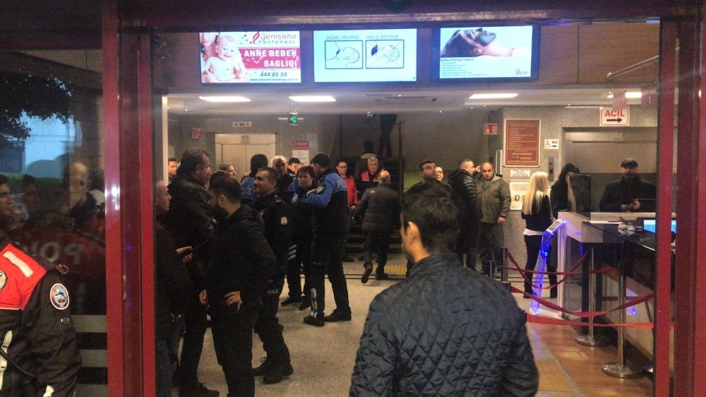 Mersin’de polise bıçaklı saldırı 