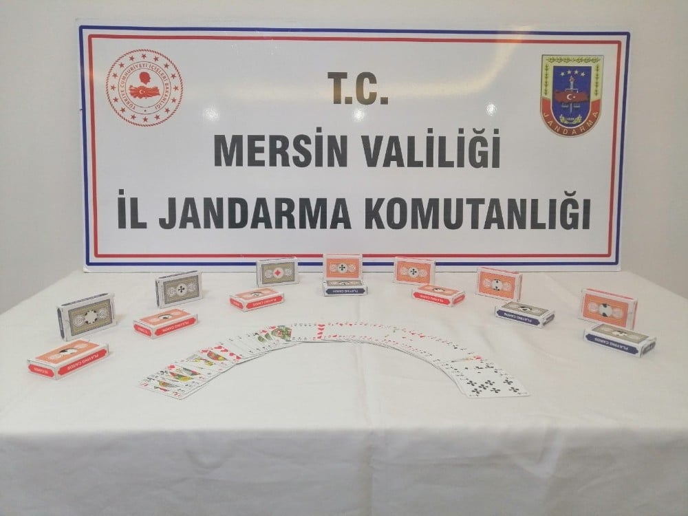 Mersin’de restoranda kumar oynayan 10 kişi suçüstü yakalandı 