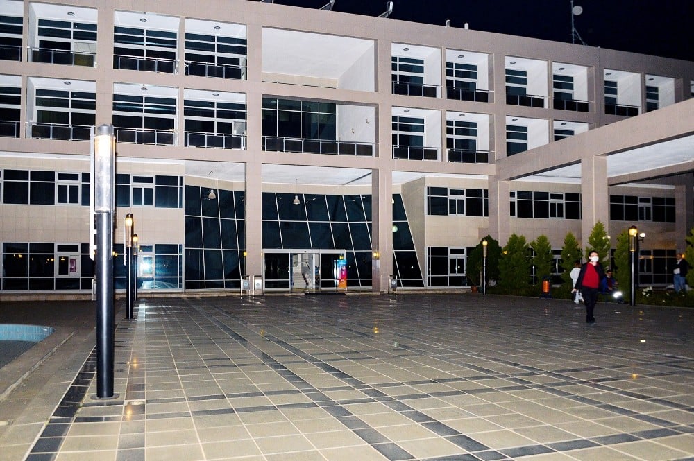 Mersin’de sağlık çalışanları için belediyeden ücretsiz tesis hizmeti 