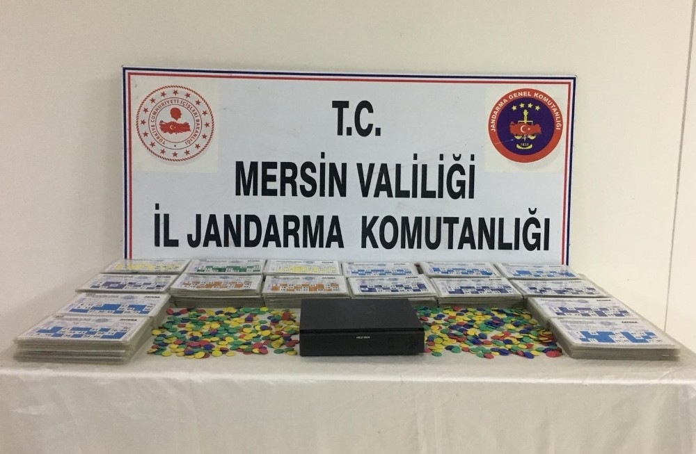 Mersin’de sendika binasına kumar operasyonu 