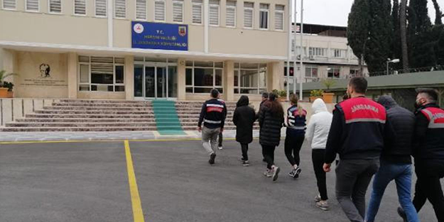 Mersin'de 'siber dolandırıcılık' operasyonu: Gözaltılar var