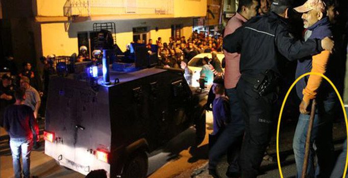 Mersin'de Suriyeli vatandaşlarla mahalle sakinleri arasında kavga çıktı