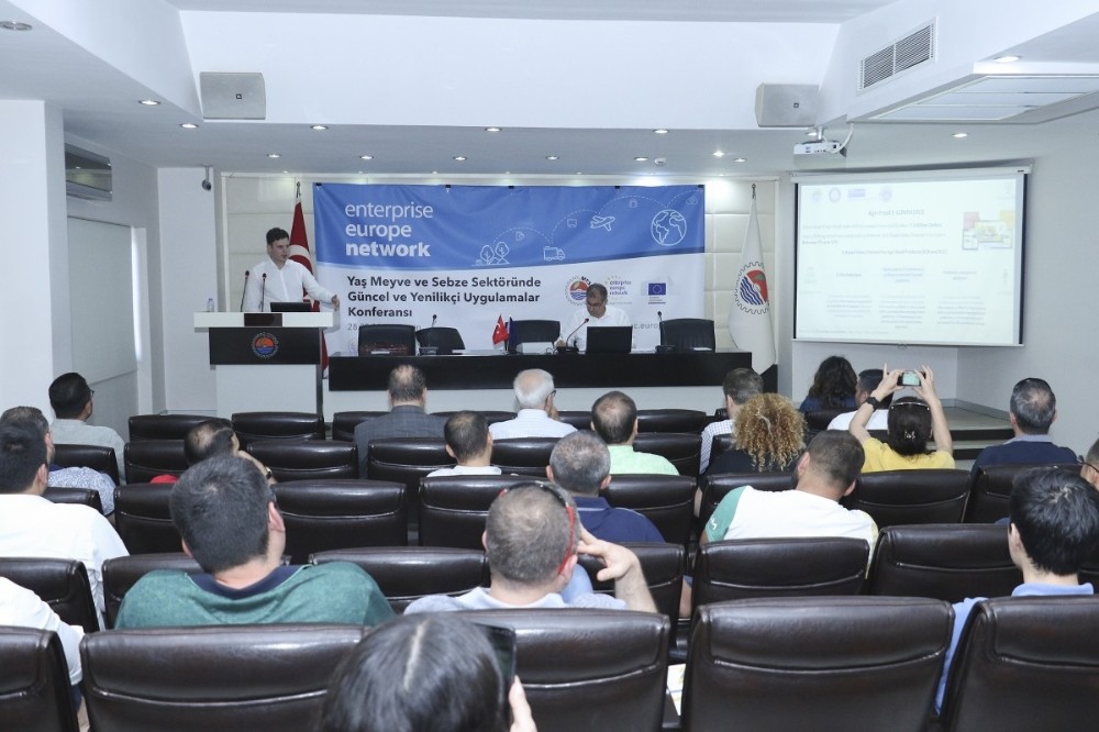 Mersin’de yaş meyve ve sebzede yenilikçi uygulamalar anlatıldı 