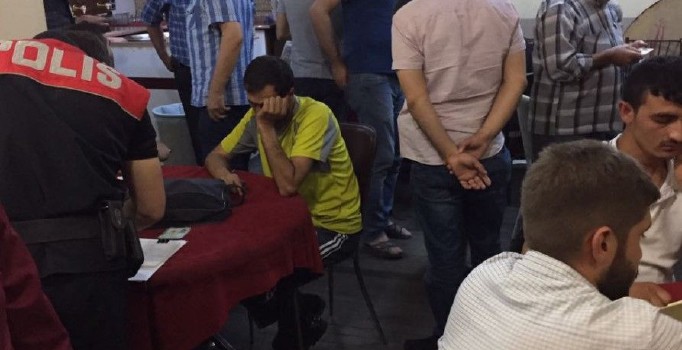 Mersin'de yasa dışı bahis operasyonu: 25 iş yerine baskın