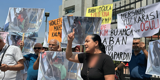 Mersin'de yaşlı çiftin otobüste darp edilmesine ilişkin dava öncesi yakınlarından eylem
