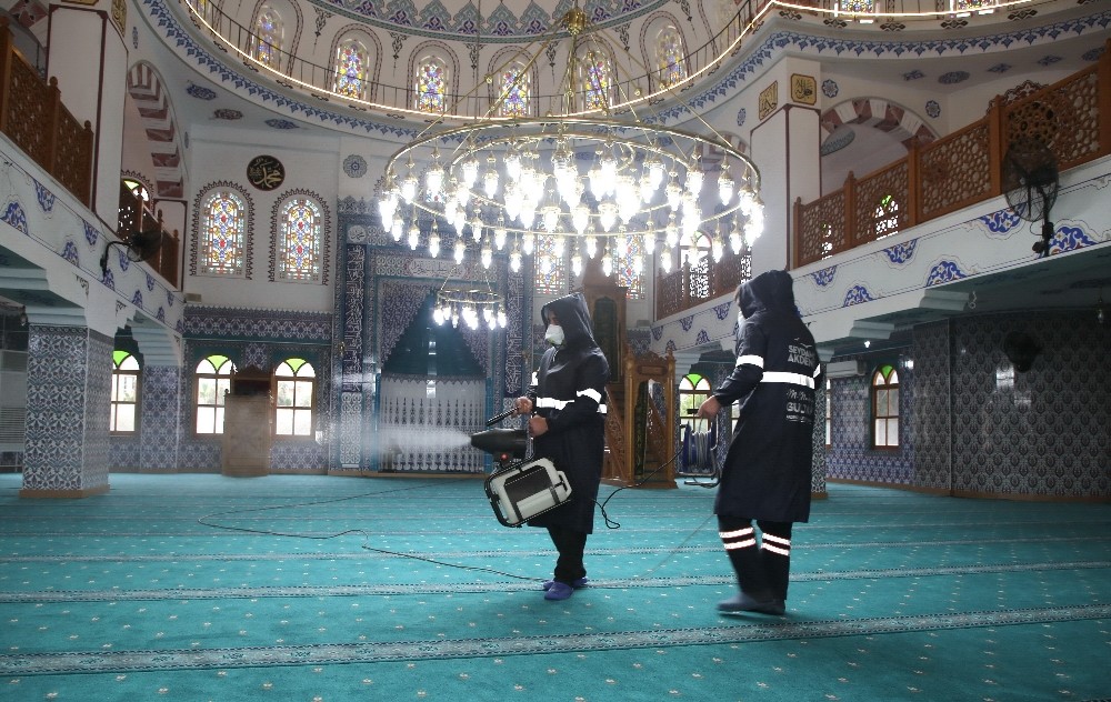 Mersin’deki ibadethanelere ’koronavirüs’ önlemi 