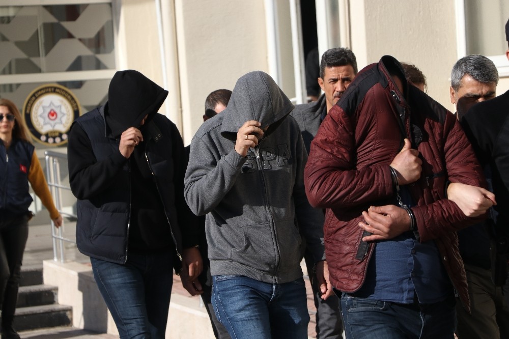Mersin’deki tefeci operasyonunda 10 tutuklama 
