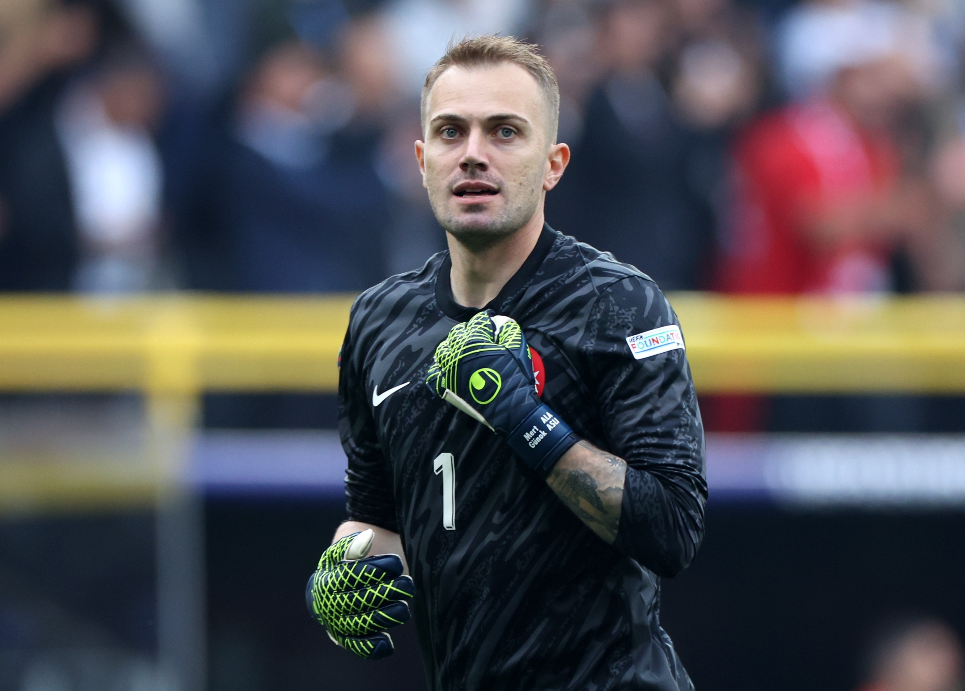 Mert Günok flaş açıklamalarda bulundu