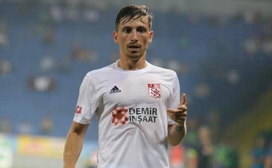 Mert Hakan Yandaş için ezeli rekabet!