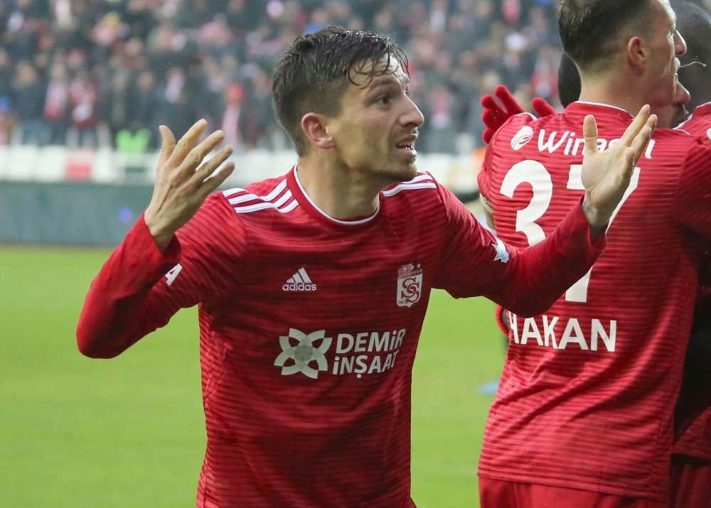Mert Hakan’dan transfer açıklaması 