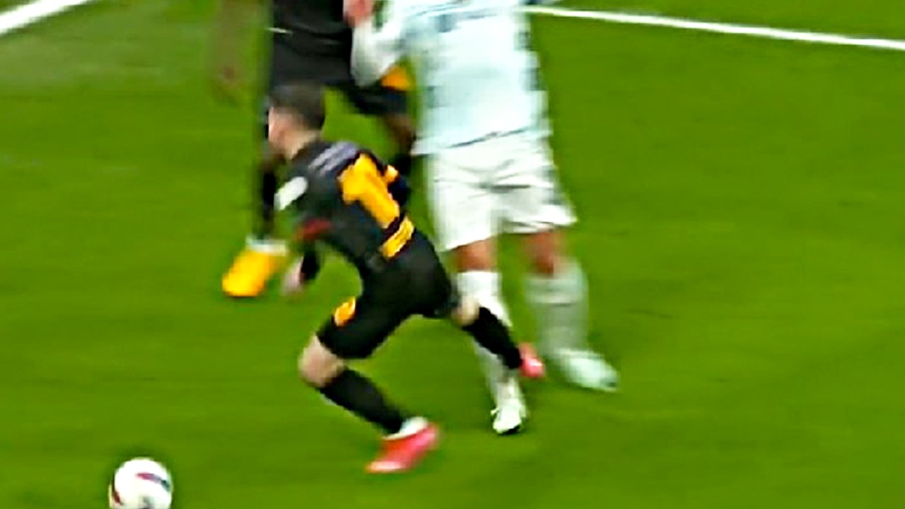 Mertens İstanbul'da yaptığı futbolun karşılığını İtalya'da aldı: Bu artistlik ödül getirdi...