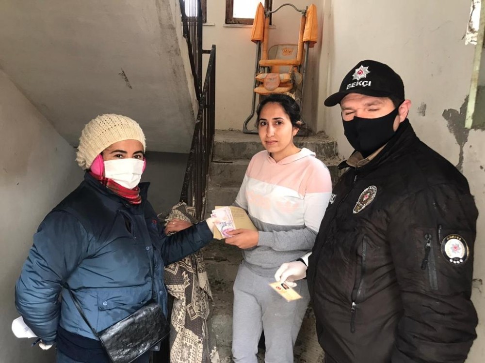 Merzifon’da nakdi yardımlar evlere ulaştırılıyor 