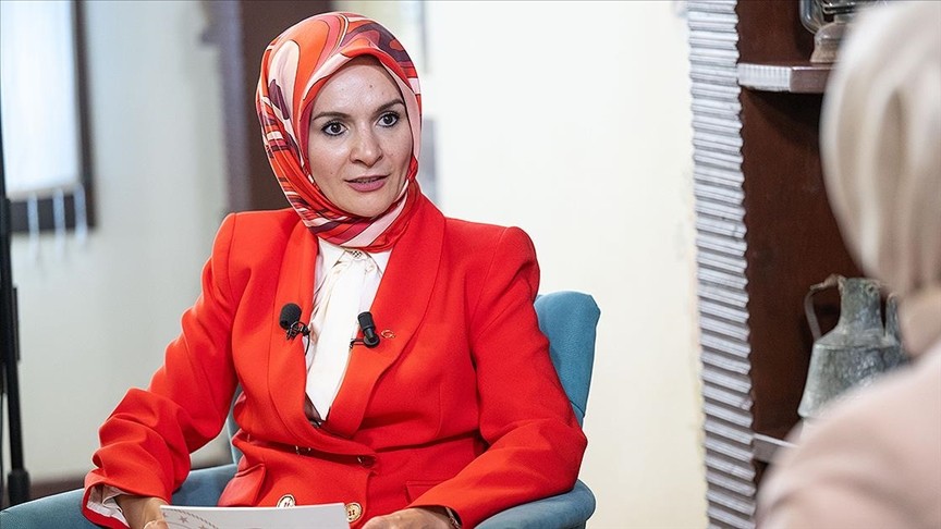 Mesaj öyle değil böyle olur: ‘Seviyorsan git evlen bence’