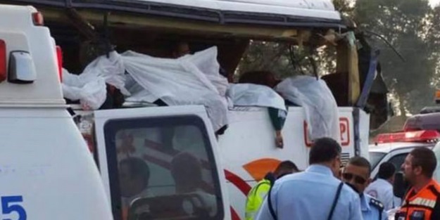 Mescid-i Aksa dönüşü feci kaza: 8 ölü