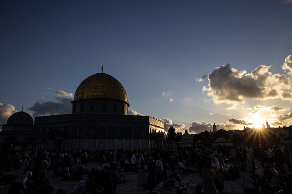 Mescid-i Aksa'da iftar